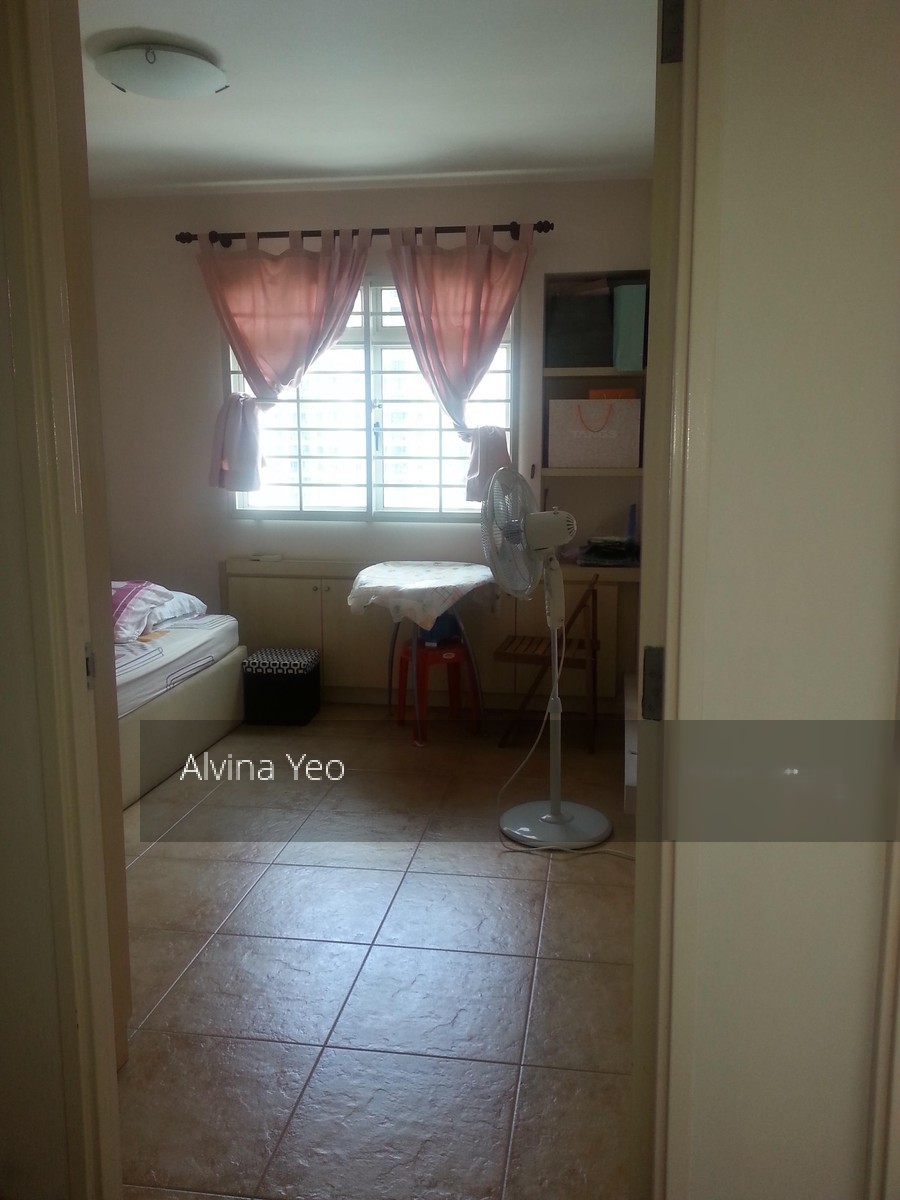 Blk 174C Edgedale Plains (Punggol), HDB 5 Rooms #151810072